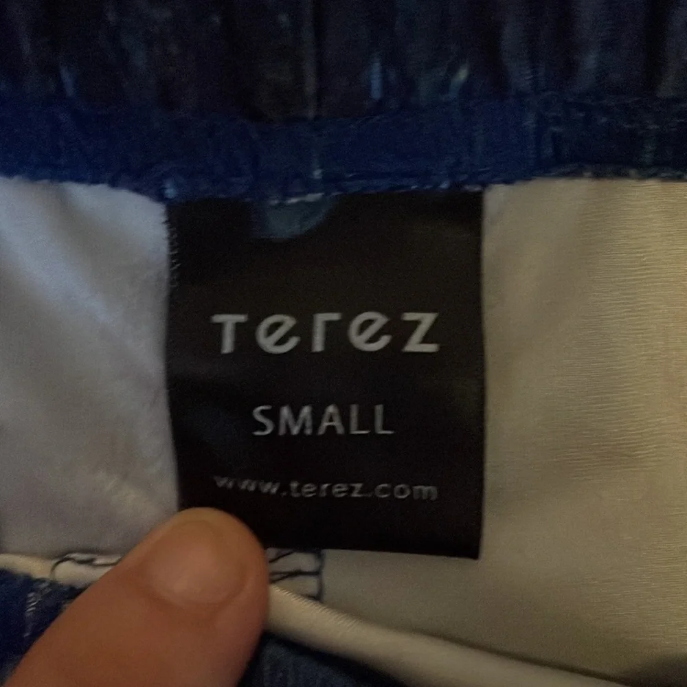 Terez Girl’s Leggings Denim/Distressed Fabric Print Size Small